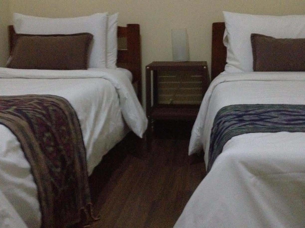 Beds Guesthouse Hostel 쿠칭 외부 사진